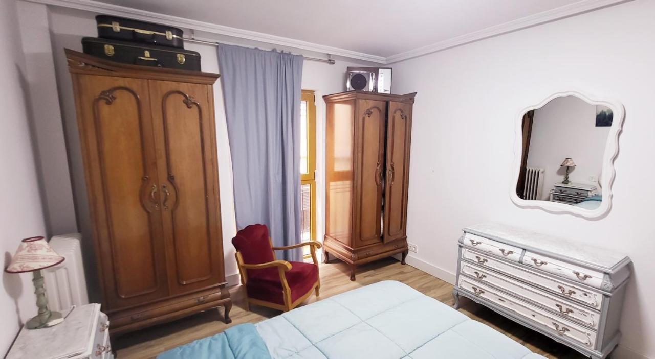 Www Sanmartinplaza Es En El Corazon Del Casco Historico Apartman León Kültér fotó